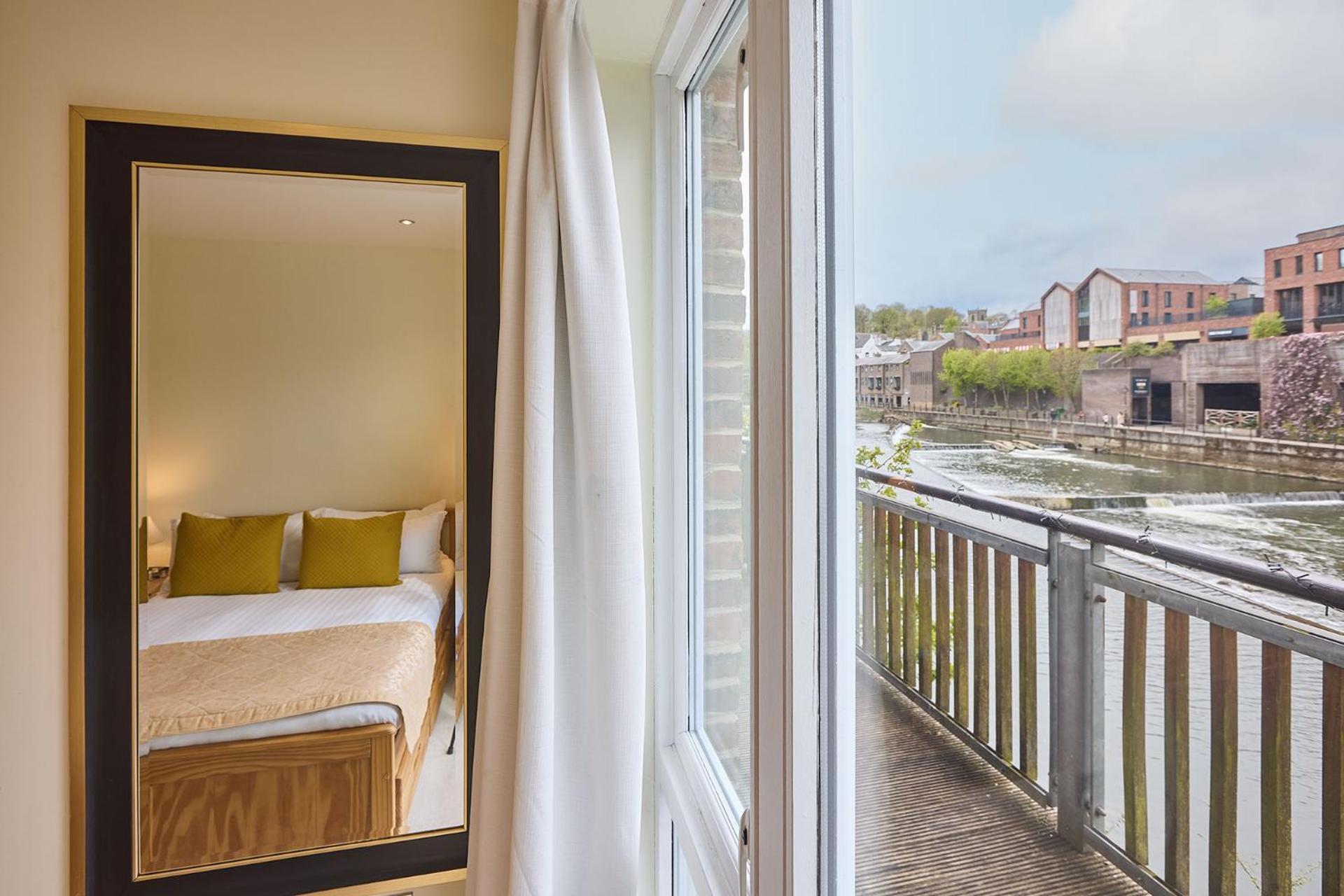 Host & Stay - Waterside Дърам Екстериор снимка
