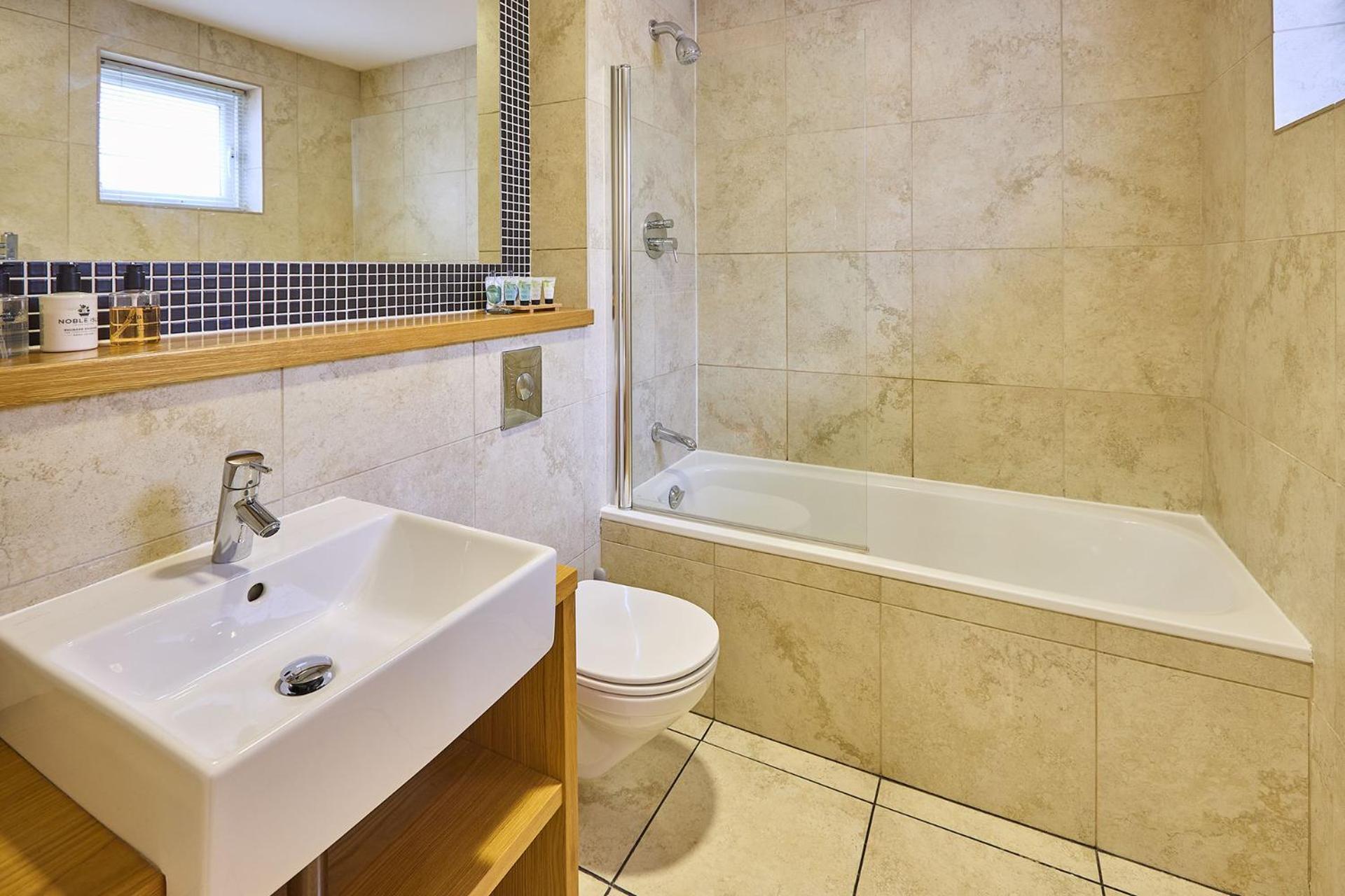 Host & Stay - Waterside Дърам Екстериор снимка